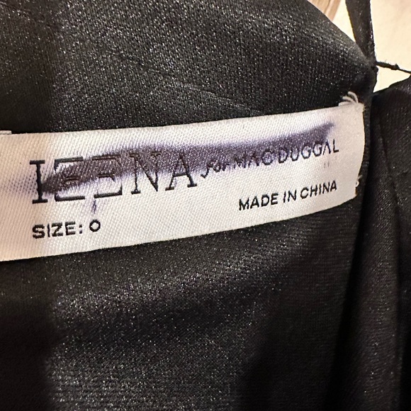 Mac Duggal Two Toned Ruffled One Shoulder Gown Dress 26599 Black White in 0 NWOT - Picture 5 of 8